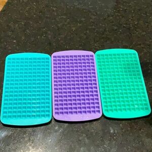 Mini ice cube trays